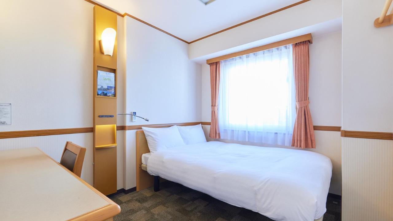Toyoko Inn Tokyo Ikebukuro Kita-Guchi No.1 Exterior photo