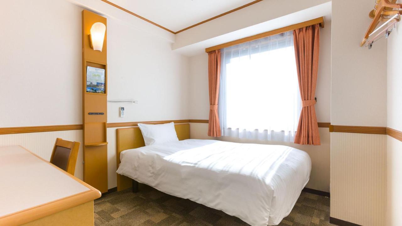 Toyoko Inn Tokyo Ikebukuro Kita-Guchi No.1 Exterior photo